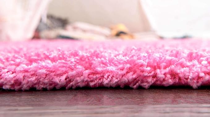 Unique Loom Solid Shag Collection Area Rug (5' 3" x 8' Rectangle, Taffy Pink)