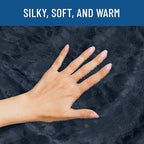 Everlasting Comfort Soft & Comfortable Navy Blue Faux Fur Throw Blanket for Couch - (50"x65") Minky & Fluffy Fall Blankets & Throws, Plush Fuzzy for Bed, Sofa & Living Room - Cozy Home Decor