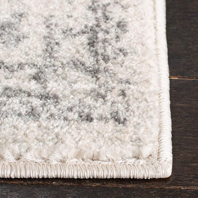 SAFAVIEH Evoke Collection Area Rug - 6'7" Square, Ivory & Grey, Distressed Design, Non-Shedding & Easy to Clean, Ideal for Living Room, Bedroom, Dining Space (EVK256F)