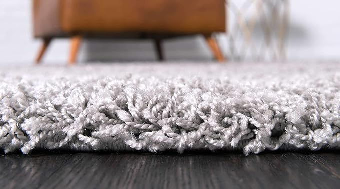 Unique Loom Solid Shag Collection Area Rug (2' 2" x 3' 1" Rectangle, Cloud Gray)
