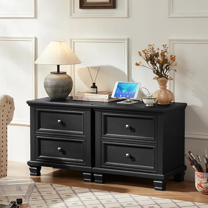 Farmhouse Nightstand with Charging Station, Rustic Low Night Stand with 2 Drawers, Mid-Century Modern End Table with 4 Square Solid Wood Legs, Small Dresser for Bedroom, Home, Black