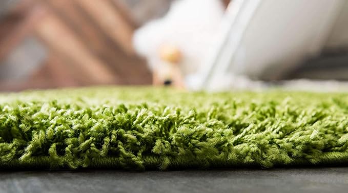 Unique Loom Solid Shag Collection Area Rug (2' 6" x 19' 8" Runner, Grass Green)