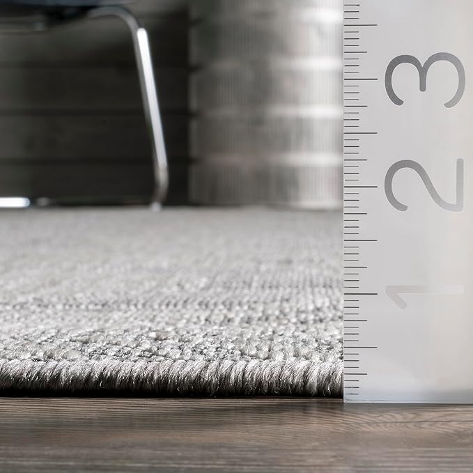 nuLOOM 4' x 5' Outdoor Tribal Geometric Area Rug, Stain Resistant, Weather Resistant, High Traffic, Patio, Balcony, Outside, Ranya Light Grey