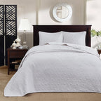 Madison Park Quebec Reversible Quilt Set Damask Design, Double Sided Stitching All Season, Lightweight Bedspread Bedding Set, Matching Sham, White, Twin(81"x110") 2 Piece