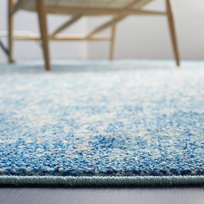 SAFAVIEH Evoke Collection Area Rug - 5'3" Square, Blue & Ivory, Distressed Design, Non-Shedding & Easy to Clean, Ideal for Living Room, Bedroom, Dining Space (EVK256C)