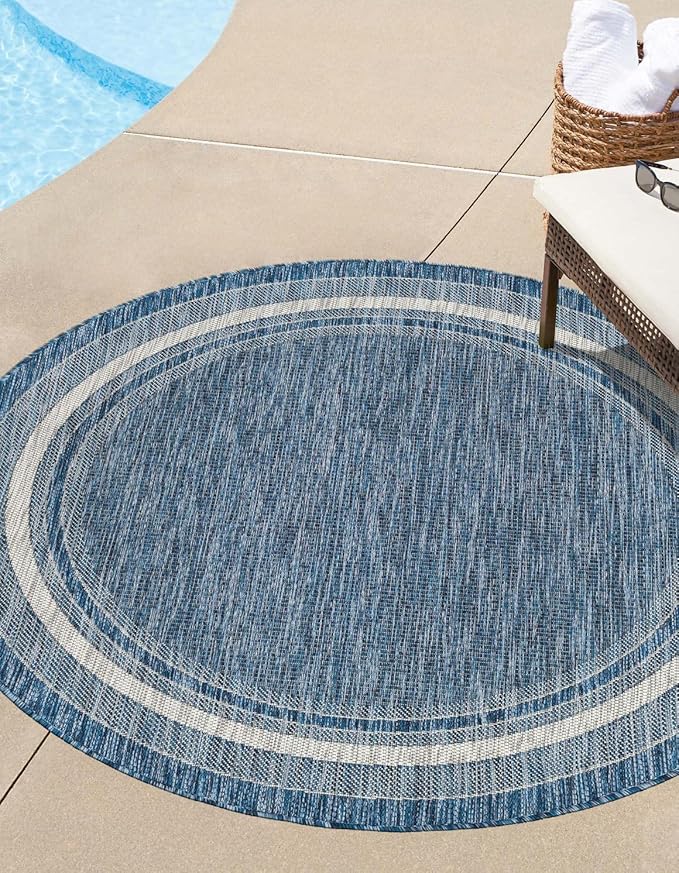 Unique Loom Outdoor Border Collection Area Rug - Soft Border (4' 1" Round, Blue/ Ivory)
