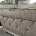Liberty Furniture Industries Abbey Park Sleigh, Queen, White