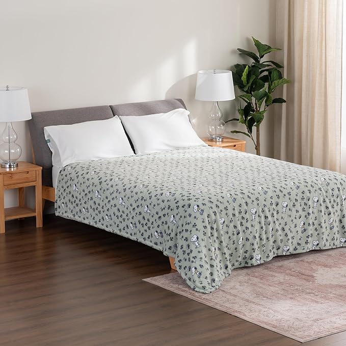 Berkshire Blanket Peanuts® VelvetLoft® Cute Character Snoopy Plush Blanket,Peanuts Snoopy & Woodstock New Flower and Bees Sage,Full/Queen 90 in x 90 in (Official Peanuts® Product)
