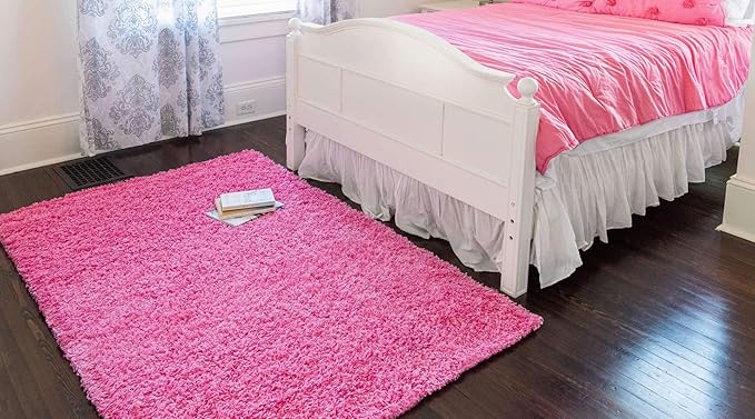 Unique Loom Solid Shag Collection Area Rug (5' 3" x 8' Rectangle, Taffy Pink)