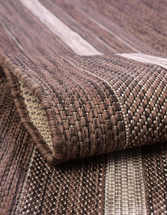 Unique Loom Outdoor Border Collection Area Rug - Soft Border (6' 1" Round Brown/Ivory)