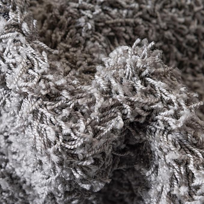 Unique Loom Solid Shag Collection Area Rug (10' 2" Round, Cloud Gray)