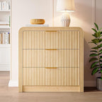 Fluted 3 Drawer Dresser, 31.8'' Tall Dresser for Bedroom, Modern Wood Chest of Drawers with Round Edge & Metal Handle, Large Nightstand with 3 Drawers for Living Room, Hallway, Entryway (Natural Oak)