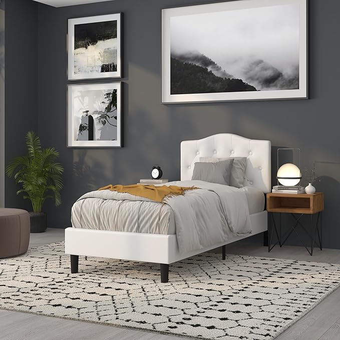 BizChair Tufted Upholstered Twin Size Headboard in White Fabric