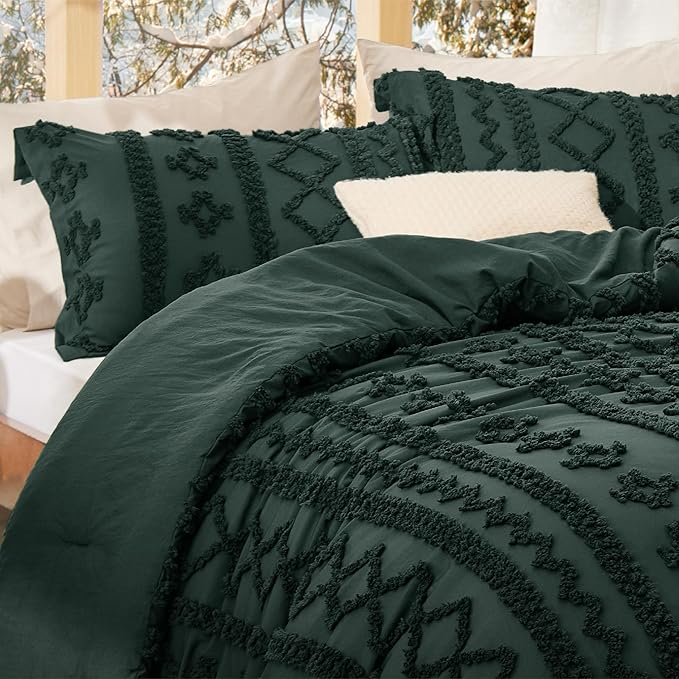 Bedsure Tufted Boho Comforter Set Queen Size - Dark Green Boho Bed Set, GentleSoft™ 3 Pieces Farmhouse Shabby Chic Embroidery Bedding, Gifts for Woman, Soft Jacquard Queen Comforter for All Seasons