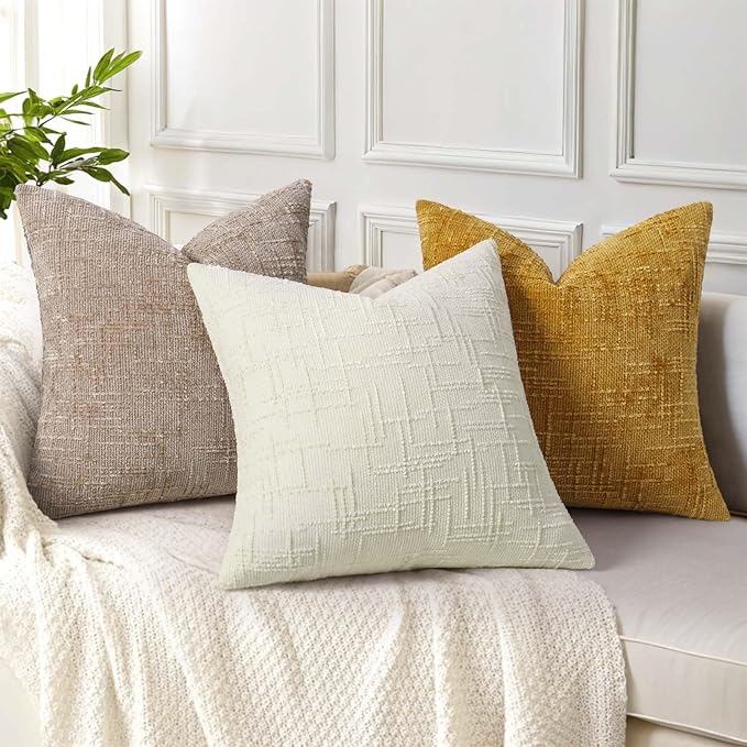decorUhome Oatmeal Chenille Throw Pillow Covers 24x24 Set of 2 Thick Textured Slubby Couch Pillow Covers Farmhouse Accent Modern Neutral Decorative Pillow Cases for Bed Sofa Living Room