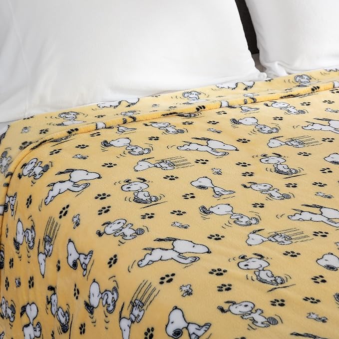Berkshire Blanket Peanuts® VelvetLoft® Cute Character Snoopy Plush Blanket,Peanuts Poses and Paws Sundress,King 90 in x 108 in (Official Peanuts® Product)