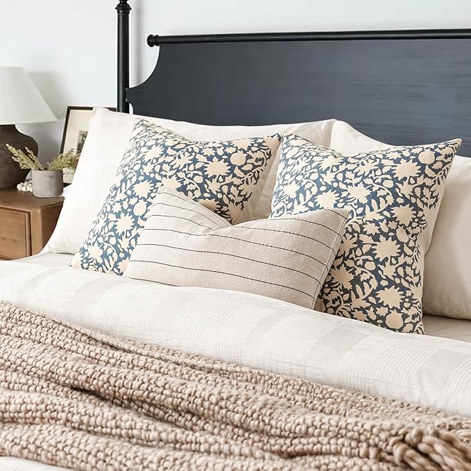 Foindtower Set of 2 Decorative Neutral Floral Throw Pillow Covers Accent Farmhouse Cushion Covers Boho Vintage Pillowcase for Couch Sofa Bedroom Living Room Home Decor,22×22 Inch,Dusty Blue