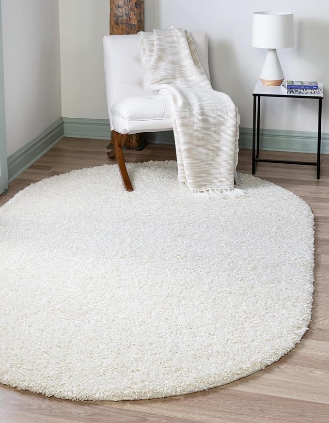 Unique Loom Solid Shag Collection Area Rug (8' x 10' Oval, Snow White)