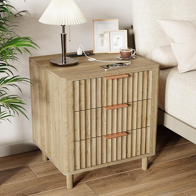 Fluted Nightstand with Charging Station, Multifunctional 3 Drawers Storage Bedside Table, Solid Wood Modern Nightstand, Curved Profile Design, End Table for Indoor Room Bedroom Office, Oak
