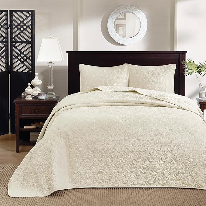 Madison Park Quebec Twin Size Quilt Bedding Set - Ivory , Damask – 2 Piece Bedding Quilt Coverlets – Ultra Soft Microfiber Bed Quilts Quilted Coverlet