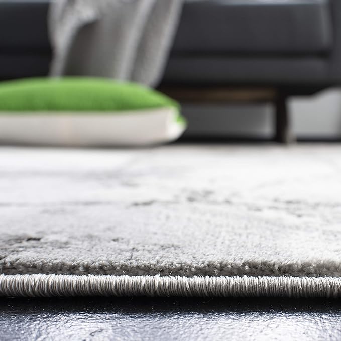 SAFAVIEH Craft Collection Runner Rug - 2'3" x 20', Grey & Silver, Modern Abstract Design, Non-Shedding & Easy Care, Ideal for High Traffic Areas in Living Room, Bedroom (CFT877G)