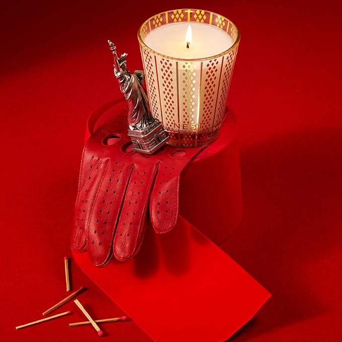 NEST New York Scented Classic Christmas Candle, Holiday - 8.1 oz - Up to 60-Hour Burn Time - Reusable Glass Vessel