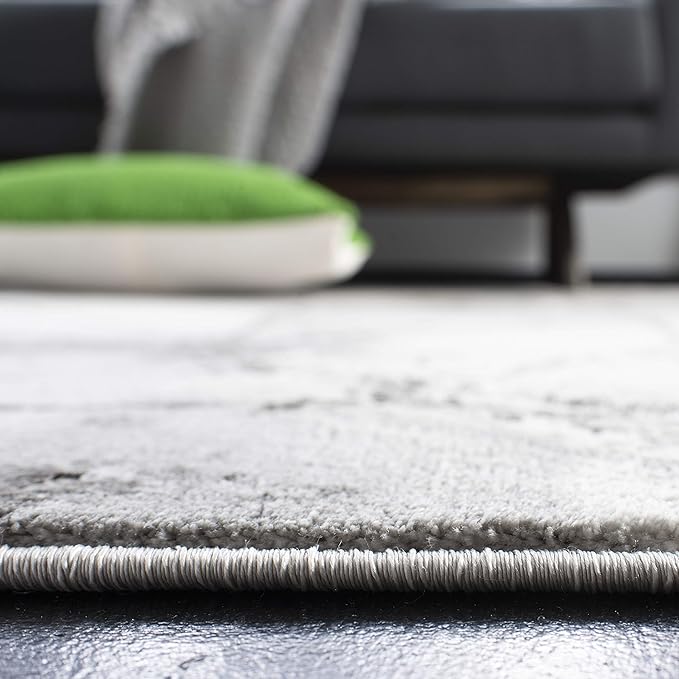 SAFAVIEH Craft Collection Runner Rug - 2'3" x 6', Grey & Silver, Modern Abstract Design, Non-Shedding & Easy Care, Ideal for High Traffic Areas in Living Room, Bedroom (CFT877G)