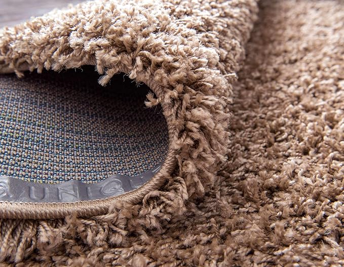 Unique Loom Solid Shag Collection Area Rug (4' 1" x 6' 1" Rectangle, Sandy Brown)