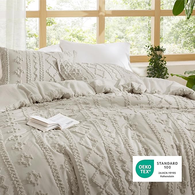 Bedsure Tufted Boho Comforter Set Full Size - Linen Boho Bed Set, GentleSoft™ 3 Pieces Farmhouse Shabby Chic Embroidery Bedding, Gifts for Woman, Soft Jacquard Full Comforter for All Seasons