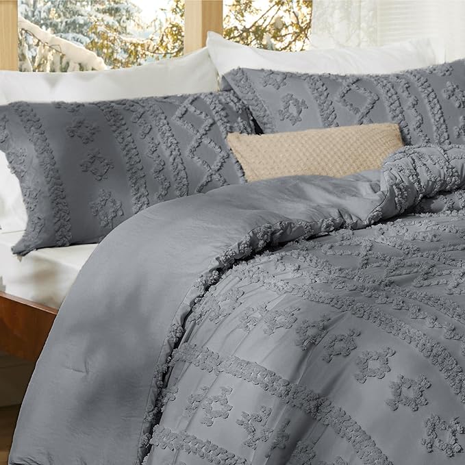 Bedsure Tufted Boho Comforter Set Queen Size - Grey Boho Bed Set, GentleSoft™ 3 Pieces Farmhouse Shabby Chic Embroidery Bedding, Gifts for Woman, Soft Jacquard Queen Comforter for All Seasons
