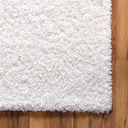 Unique Loom Solid Shag Collection Area Rug (3' 3" x 5' 3" Rectangle, Snow White)