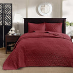 Madison Park Quebec King Size Quilt Bedding Set - Red , Damask – 3 Piece Bedding Quilt Coverlets – Ultra Soft Microfiber Bed Quilts Quilted Coverlet