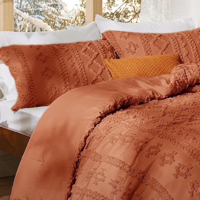 Bedsure Tufted Boho Comforter Set Full Size - Terracotta Boho Bed Set, GentleSoft™ 3 Pieces Farmhouse Shabby Chic Embroidery Bedding, Gifts for Woman, Soft Jacquard Full Comforter for All Seasons