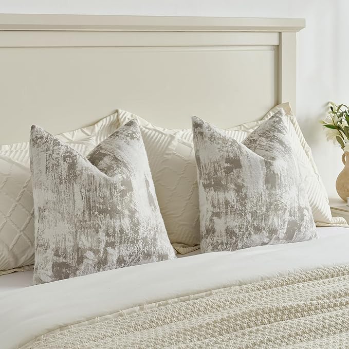 FUTEI Grey White Decorative Throw Pillow Covers 18x18 Inch Set of 2,Soft Faux Cashmere Jacquard - Textured & Cozy Cushion Case,Modern Home Decor for Couch Bed Living Room