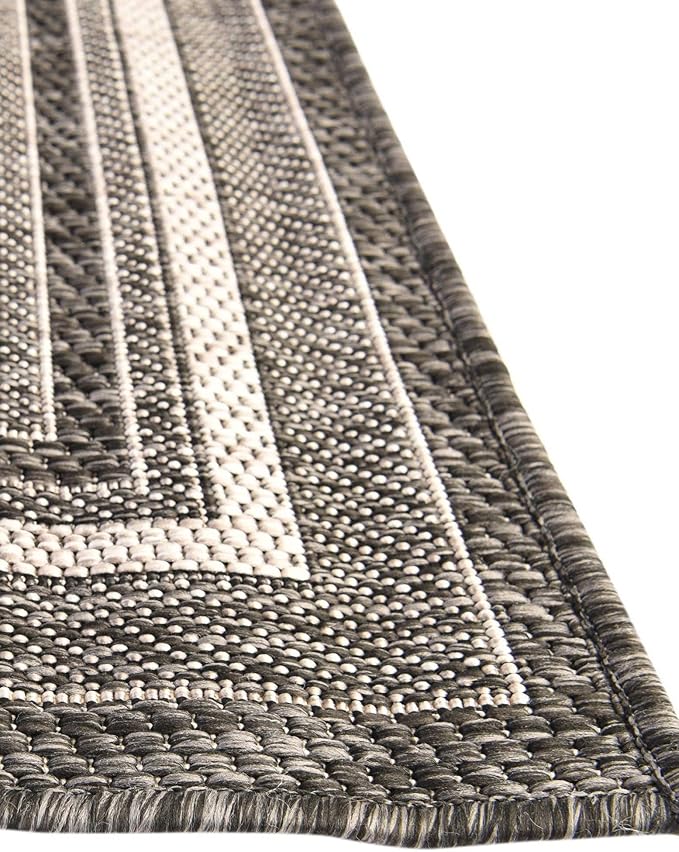 Unique Loom Outdoor Border Collection Area Rug - Soft Border (2' x 3' 1" Rectangle, Black/ Ivory)