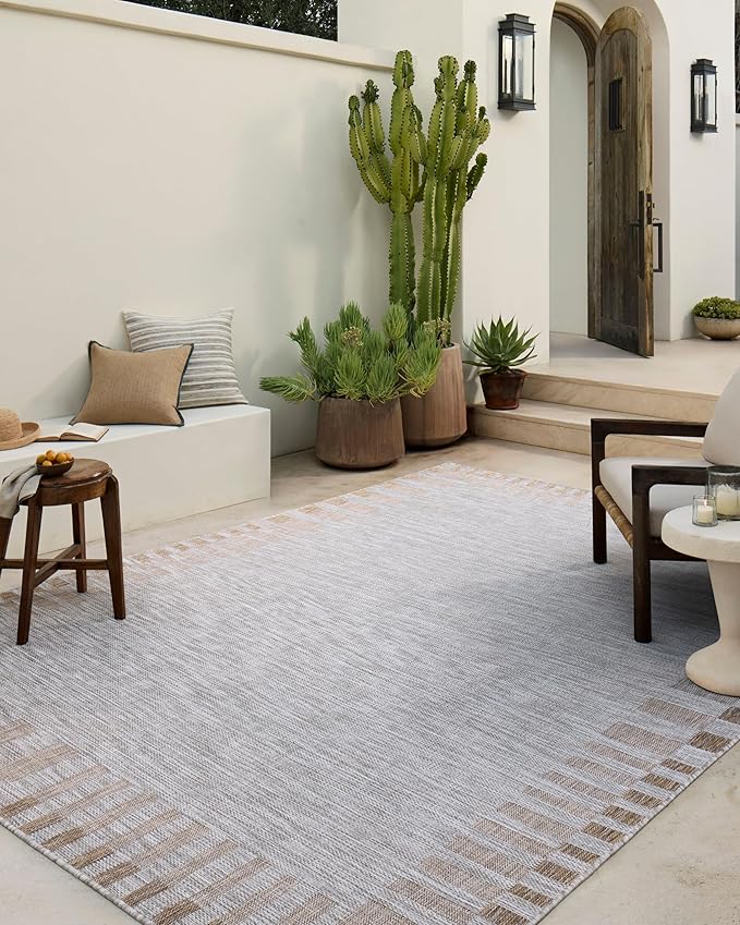 Loloi Amber Lewis Topanga Collection TOP-08 Silver/Natural 6'-7" x 9'-4" Indoor/Outdoor Area Rug
