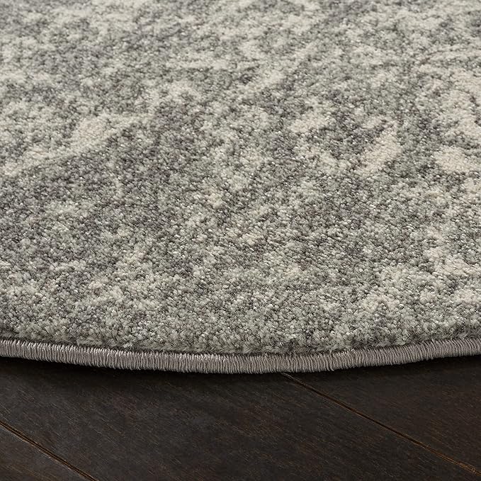 SAFAVIEH Evoke Collection Area Rug - 5'3" Round, Silver & Ivory, Distressed Design, Non-Shedding & Easy to Clean, Ideal for Living Room, Bedroom, Dining Space (EVK256S)