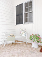 SAFAVIEH Outdoor Collection Brielle Antique White Bench
