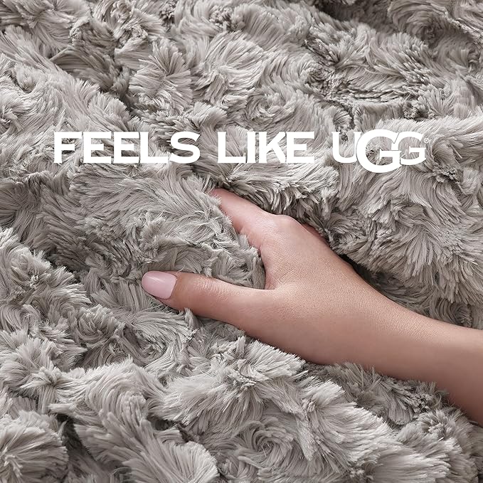 UGG Faux Fur King Size Blanket, Double-Sided Warm Cozy Blanket, Extra Large Throw for Sofa, Bedding for California King Size Bed, Cute Room Decor, 110" x 90", Seal Grey (Adalee)