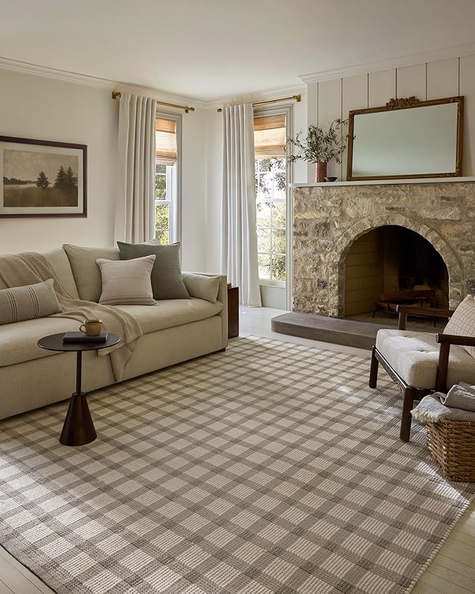 Loloi Magnolia Home by Joanna Gaines Ryder Collection RYD-02 Stone/Ivory 3'-6" x 5'-6" Accent Rug
