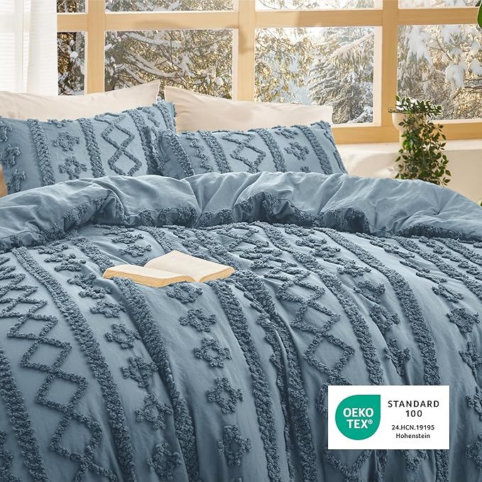 Bedsure Tufted Boho Comforter Set Full Size - Dusty Blue Boho Bed Set, GentleSoft™ 3 Pieces Farmhouse Shabby Chic Embroidery Bedding, Gifts for Woman, Soft Jacquard Full Comforter for All Seasons