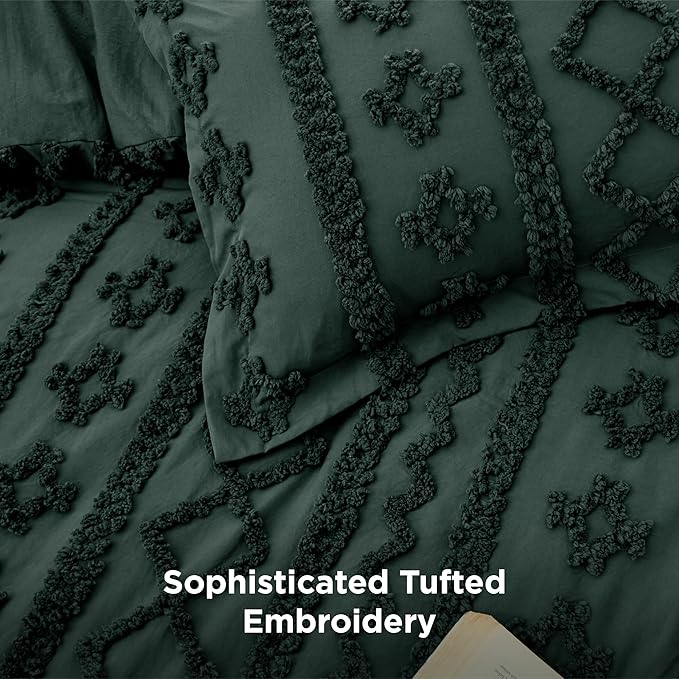 Bedsure Tufted Boho Comforter Set Twin Size - Dark Green Boho Bed Set, GentleSoft™ 2 Pieces Farmhouse Shabby Chic Embroidery Bedding, Gifts for Woman, Soft Jacquard Twin Comforter for All Seasons