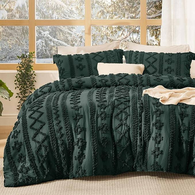 Bedsure Tufted Boho Comforter Set Queen Size - Dark Green Boho Bed Set, GentleSoft™ 3 Pieces Farmhouse Shabby Chic Embroidery Bedding, Gifts for Woman, Soft Jacquard Queen Comforter for All Seasons