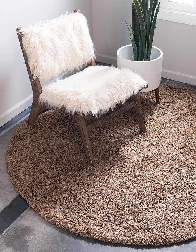 Unique Loom Solid Shag Collection Area Rug (4' 1" Round, Sandy Brown)