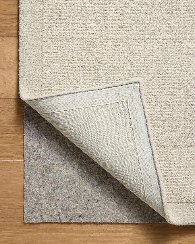 Loloi Magnolia Home by Joanna Gaines Henley Collection HNY-01 Ivory/Silver 2'-3" x 3'-9" Accent Rug