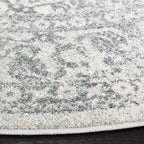 SAFAVIEH Evoke Collection Area Rug - 3' Round, Ivory & Grey, Distressed Design, Non-Shedding & Easy to Clean, Ideal for Foyer, Bedroom, Accent Space (EVK256F)