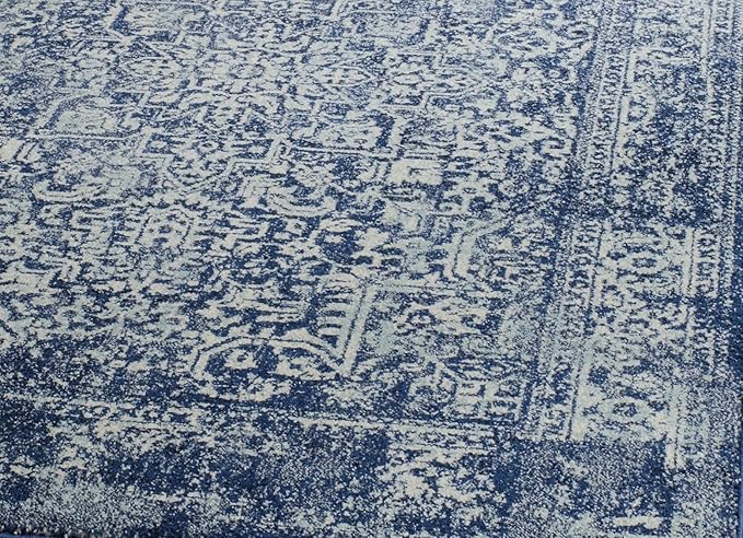 SAFAVIEH Evoke Collection 4' x 6' Navy/Ivory EVK256A Oriental Distressed Non-Shedding Living Room Bedroom Accent Rug