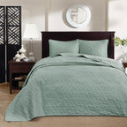 Madison Park Quebec Reversible Quilt Set Damask Design, Double Sided Stitching All Season, Lightweight Bedspread Bedding Set, Matching Sham, Seafoam, Twin(81"x110") 2 Piece