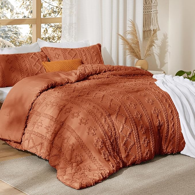 Bedsure Tufted Boho Comforter Set Full Size - Terracotta Boho Bed Set, GentleSoft™ 3 Pieces Farmhouse Shabby Chic Embroidery Bedding, Gifts for Woman, Soft Jacquard Full Comforter for All Seasons