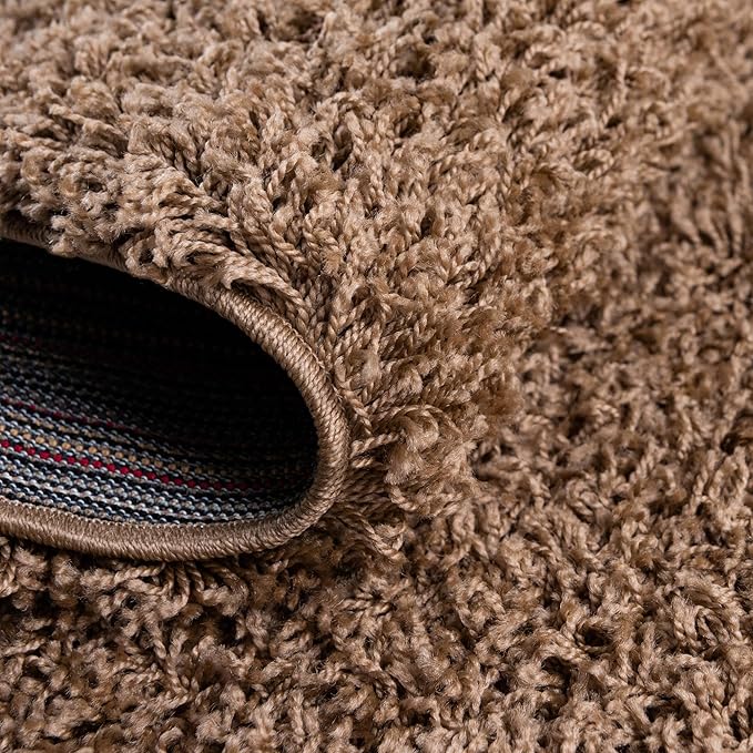 Unique Loom Solid Shag Collection Area Rug (4' 1" Round, Sandy Brown)